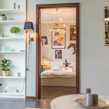 Cezar - 7th Floor, Balcony, Ac - By Rentujemy Apartman